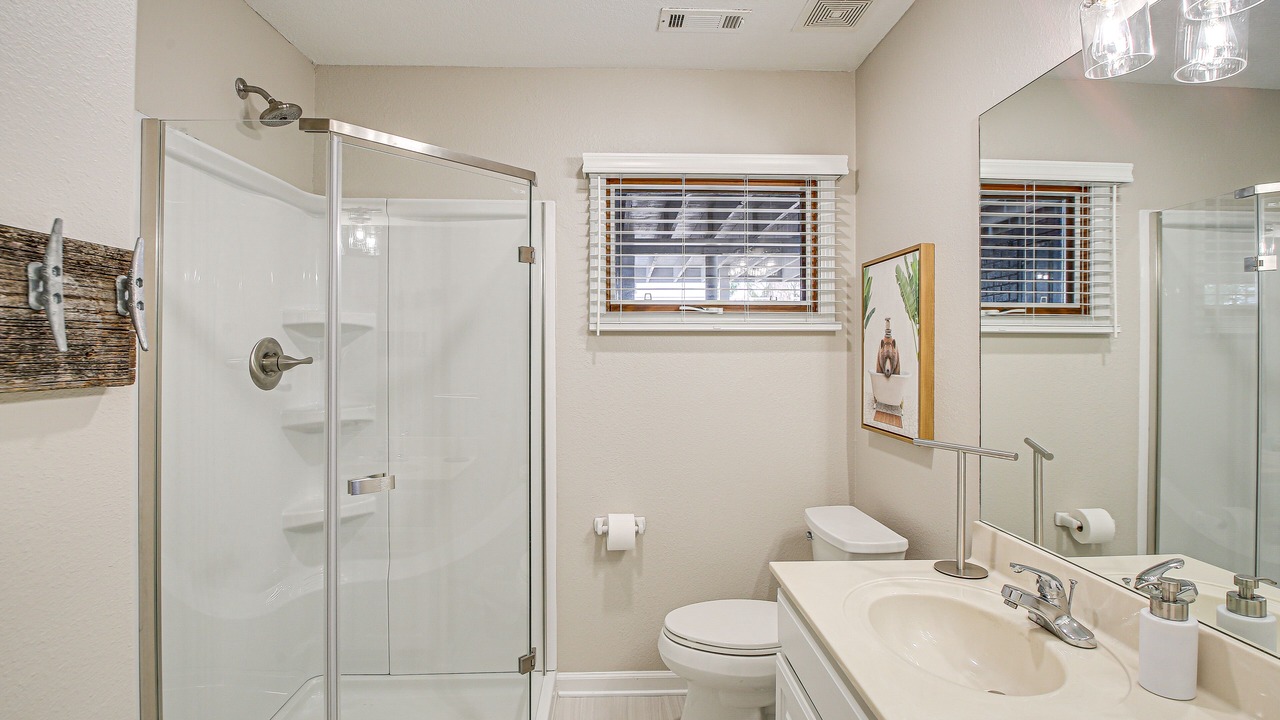 Photo of Bathroom in Rockwell
