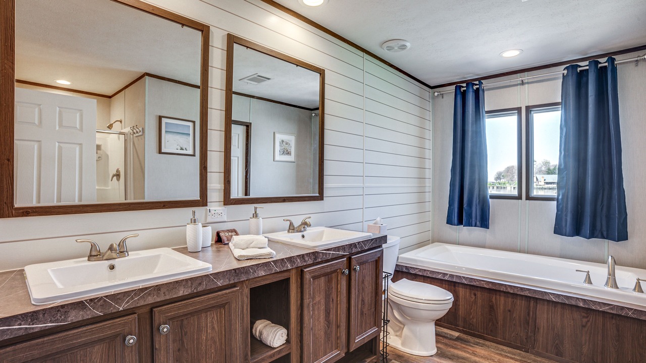 Photo of Bathroom in Onalaska
