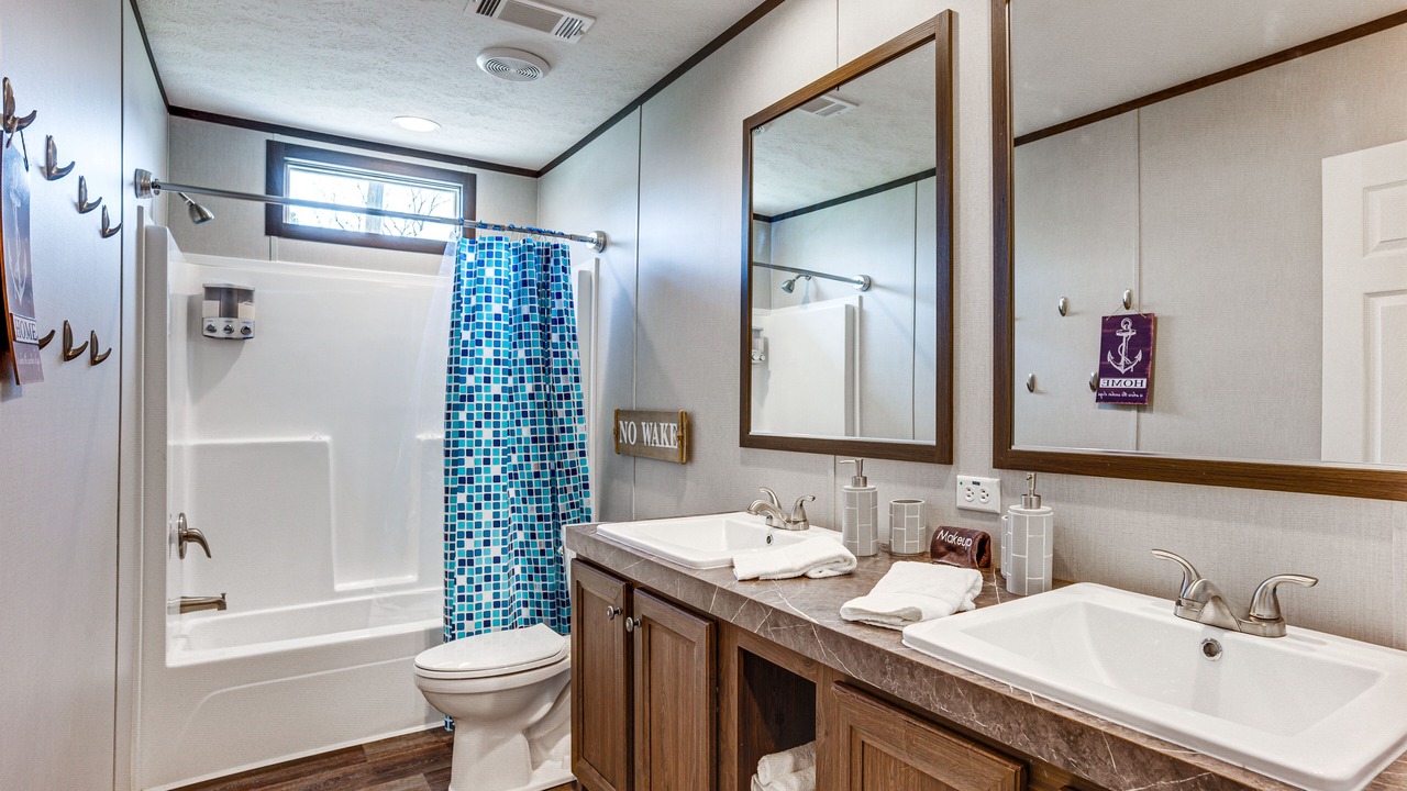 Photo of Bathroom in Onalaska