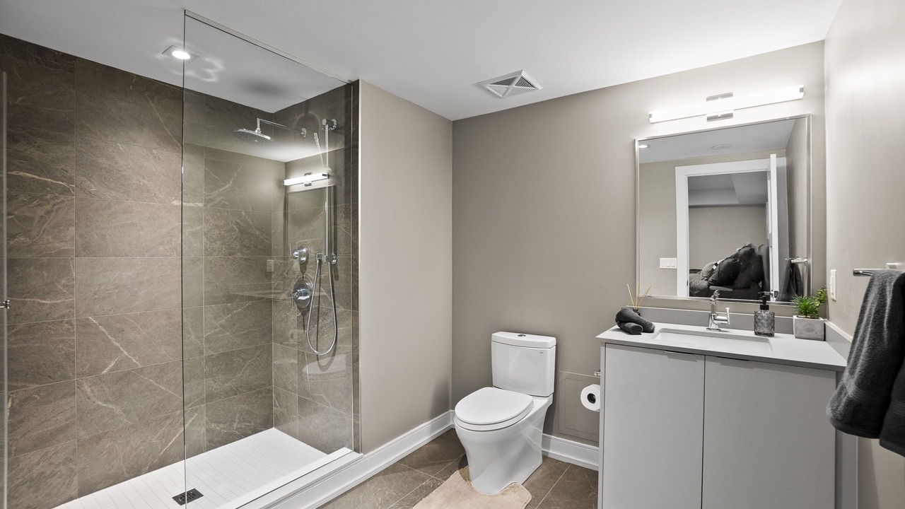 Photo of Bathroom in Bay Cloverhill