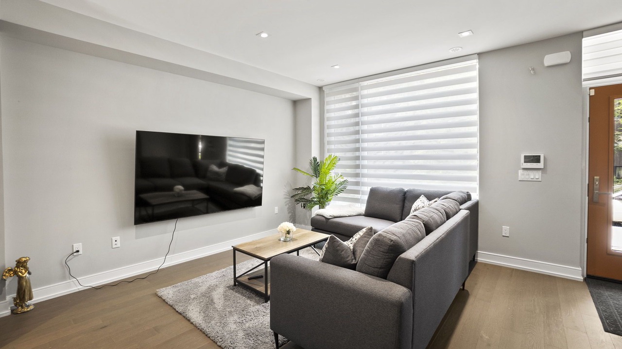 Photo of Livingroom in Bay Cloverhill