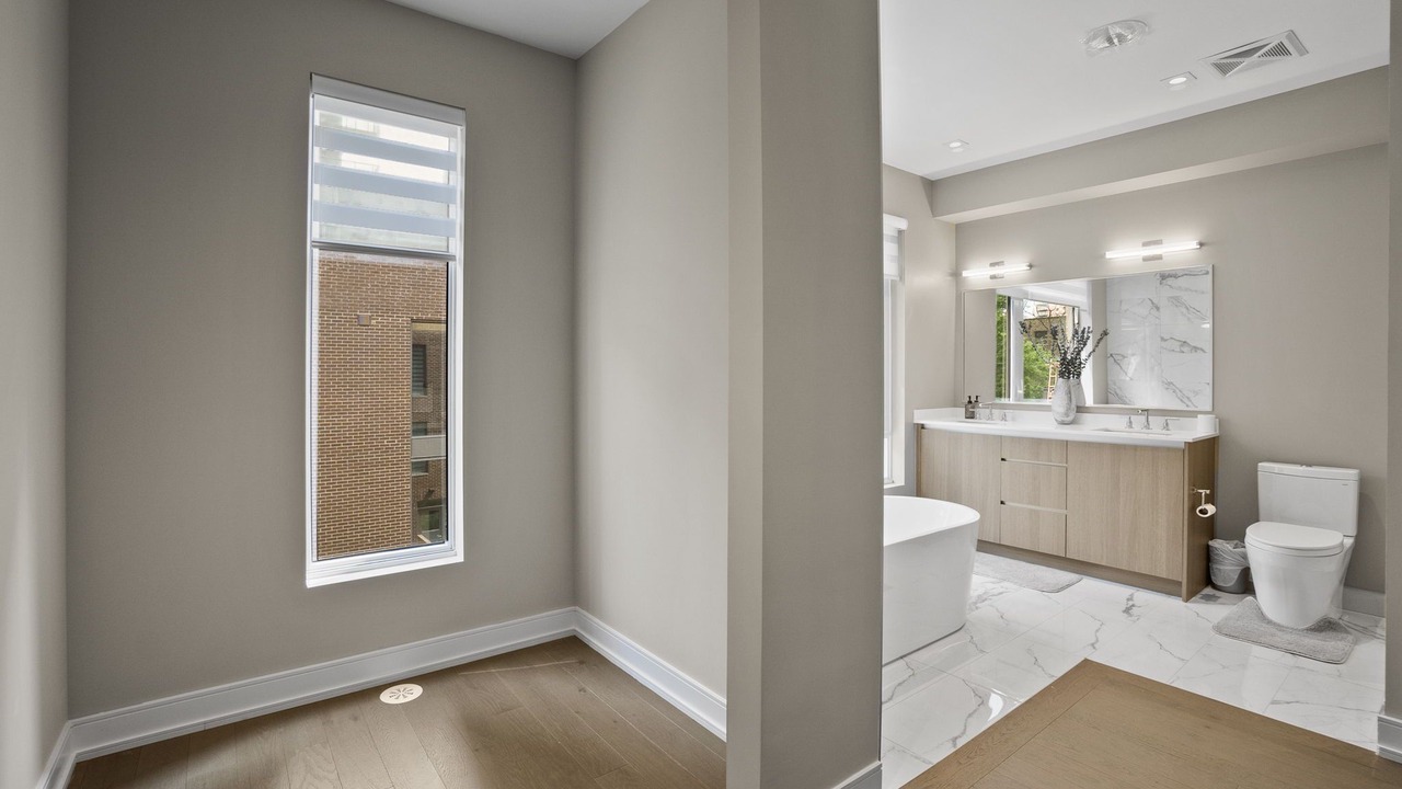 Photo of Bathroom in Bay Cloverhill