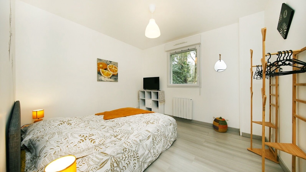 Photo of Bedroom in La Lucerne-dʼOutremer