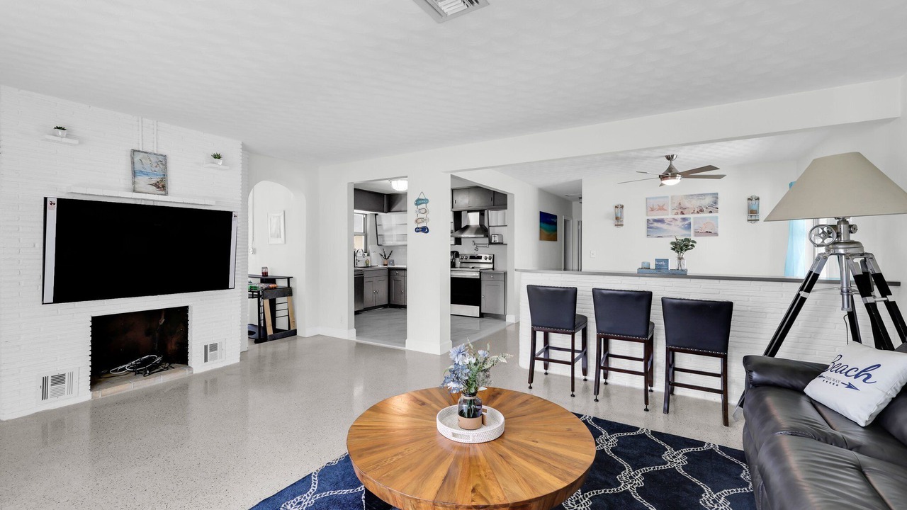 Photo of Bedroom in Pompano Beach