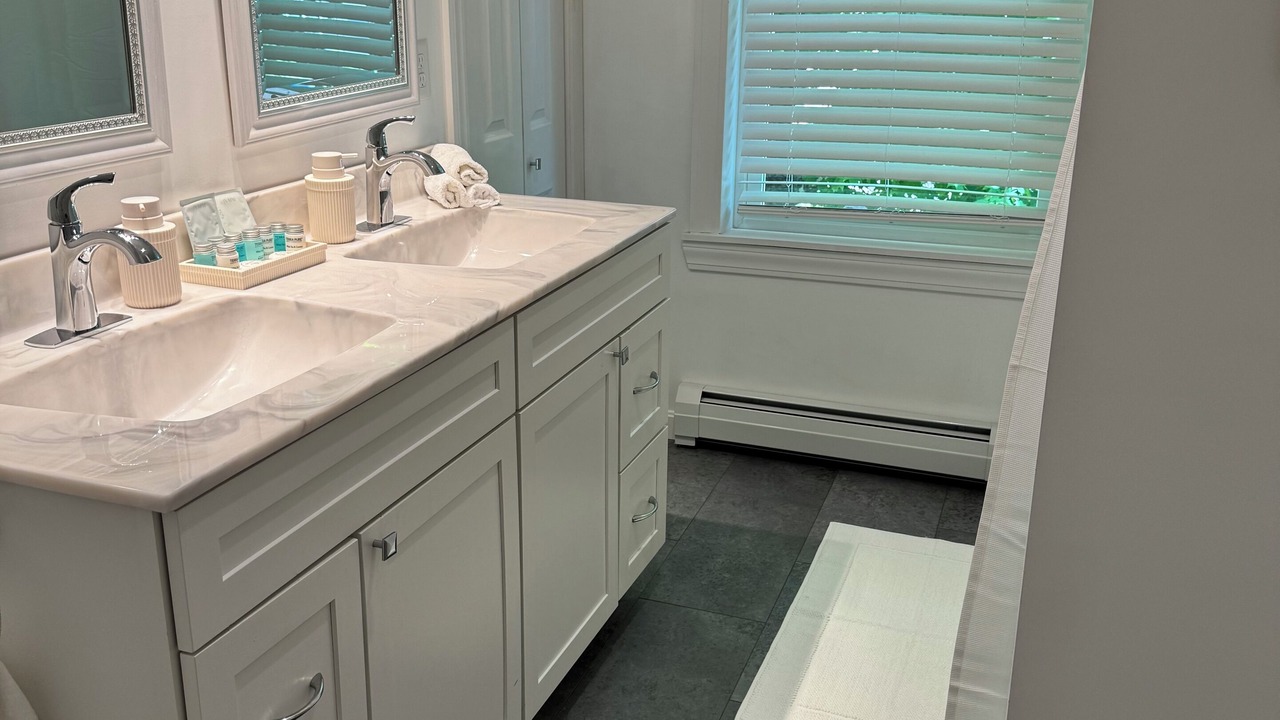 Photo of Bathroom in Oakland