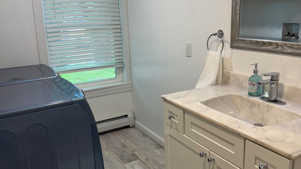 Photo of Bathroom in Oakland
