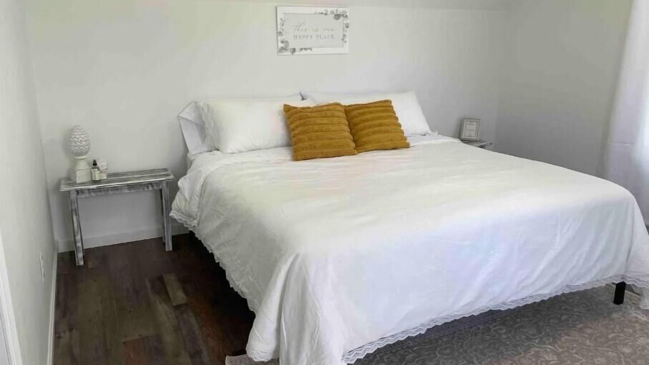 Photo of Bedroom in Oakland