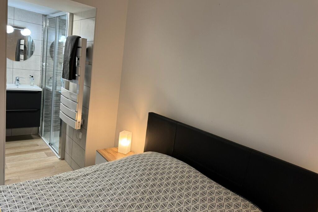 Photo of Bedroom in Louhans