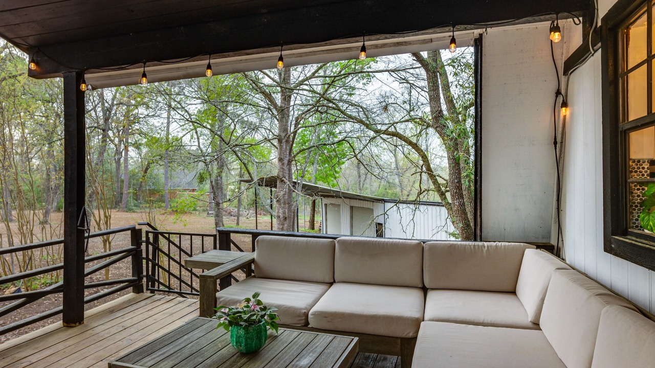 Photo of Patio Balcony in Willis