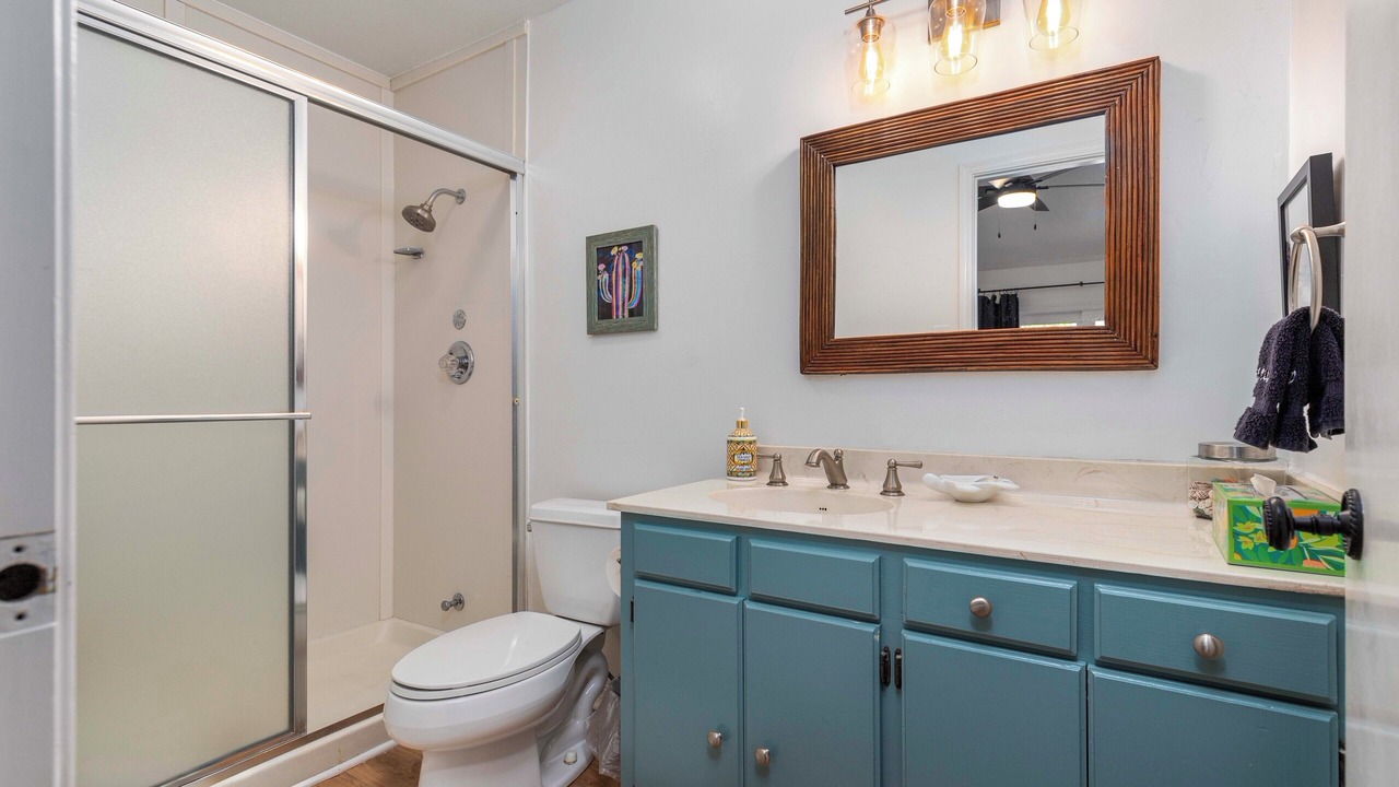 Photo of Bathroom in Vinita