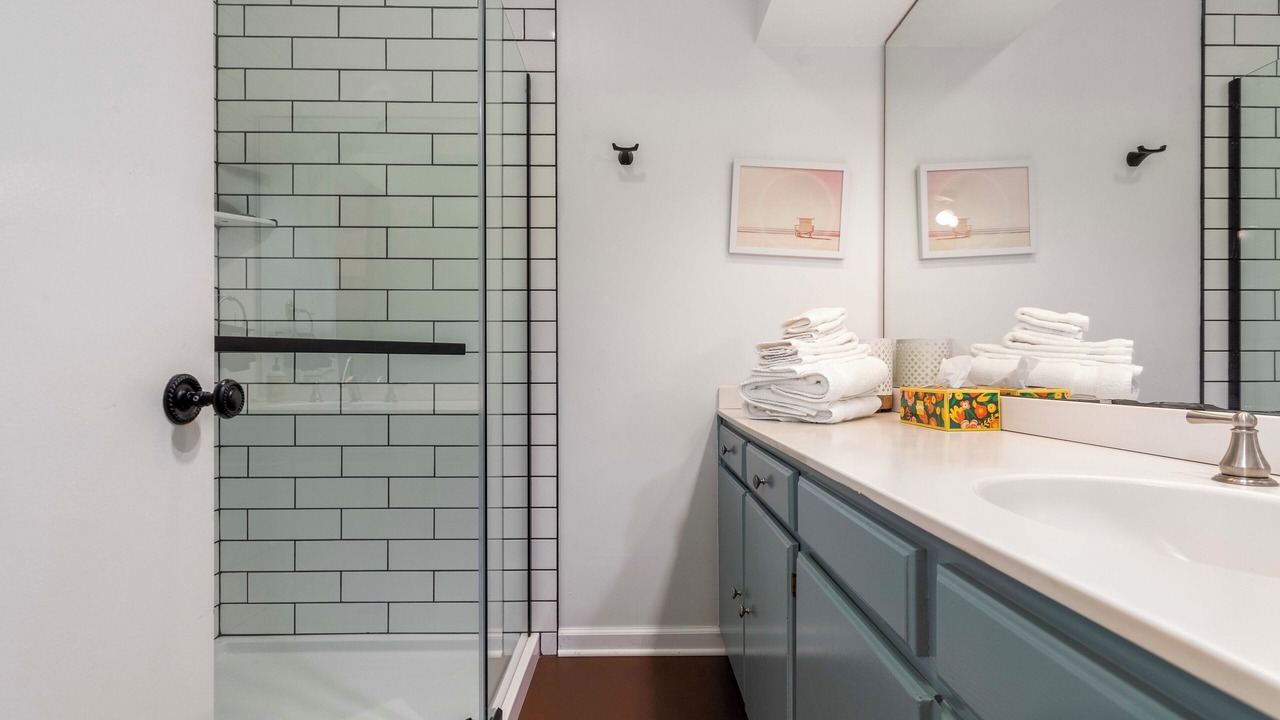 Photo of Bathroom in Vinita
