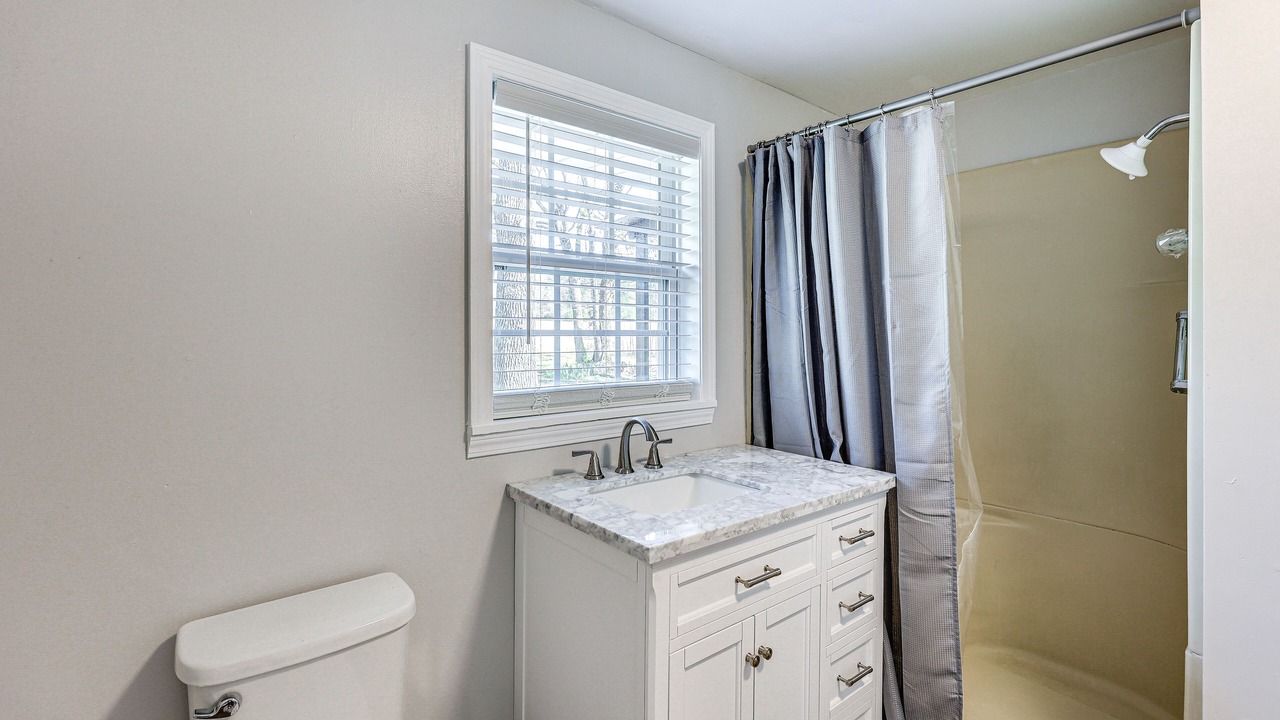 Photo of Bathroom in New Blaine