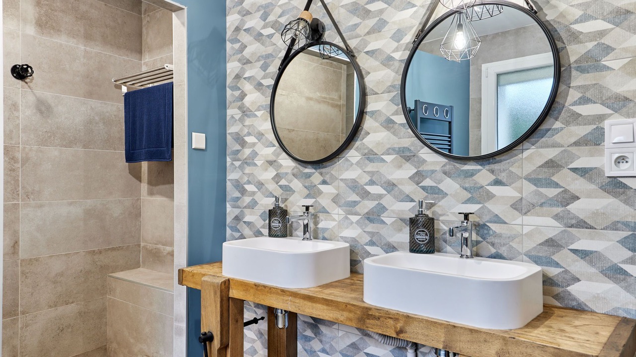 Photo of Bathroom in Glatigny