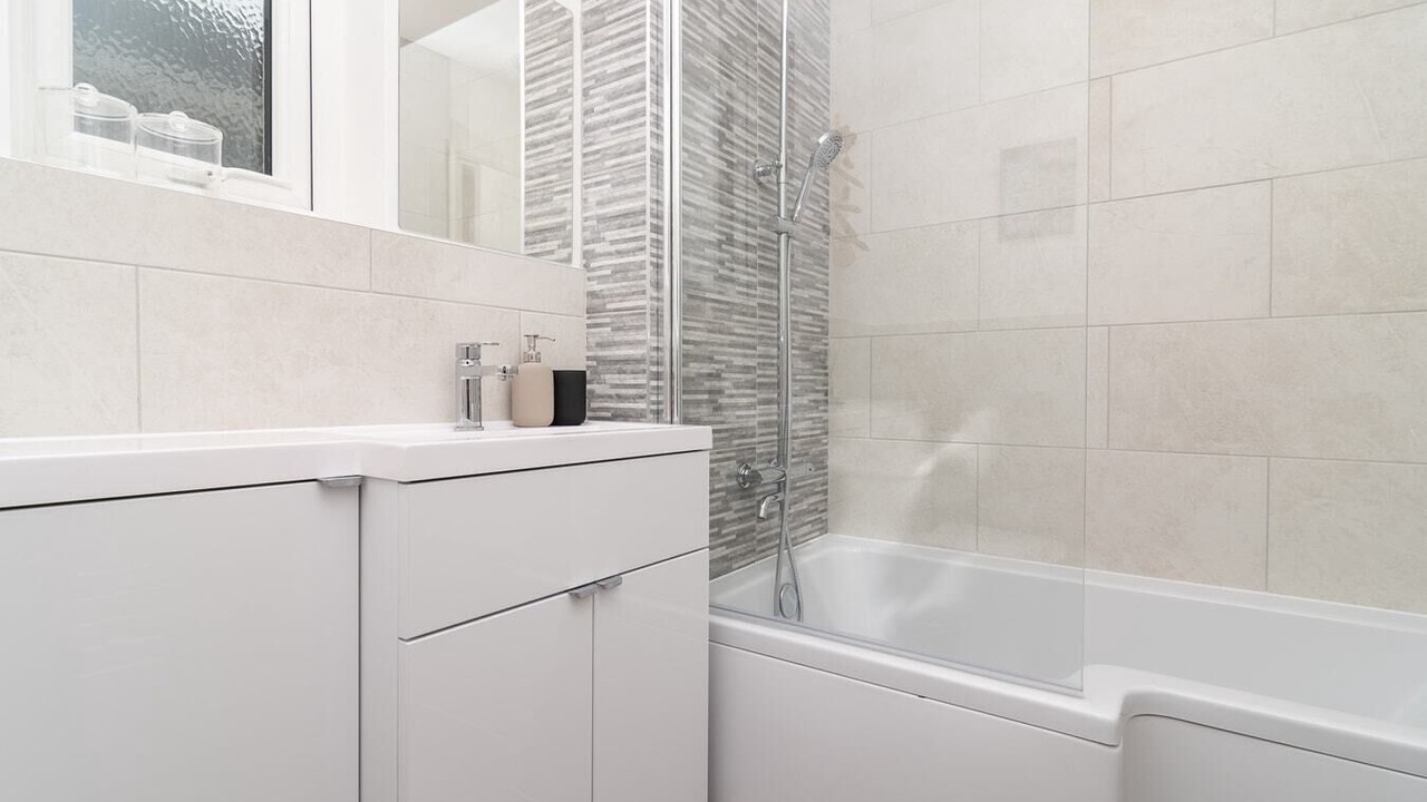 Photo of Bathroom in Boscombe