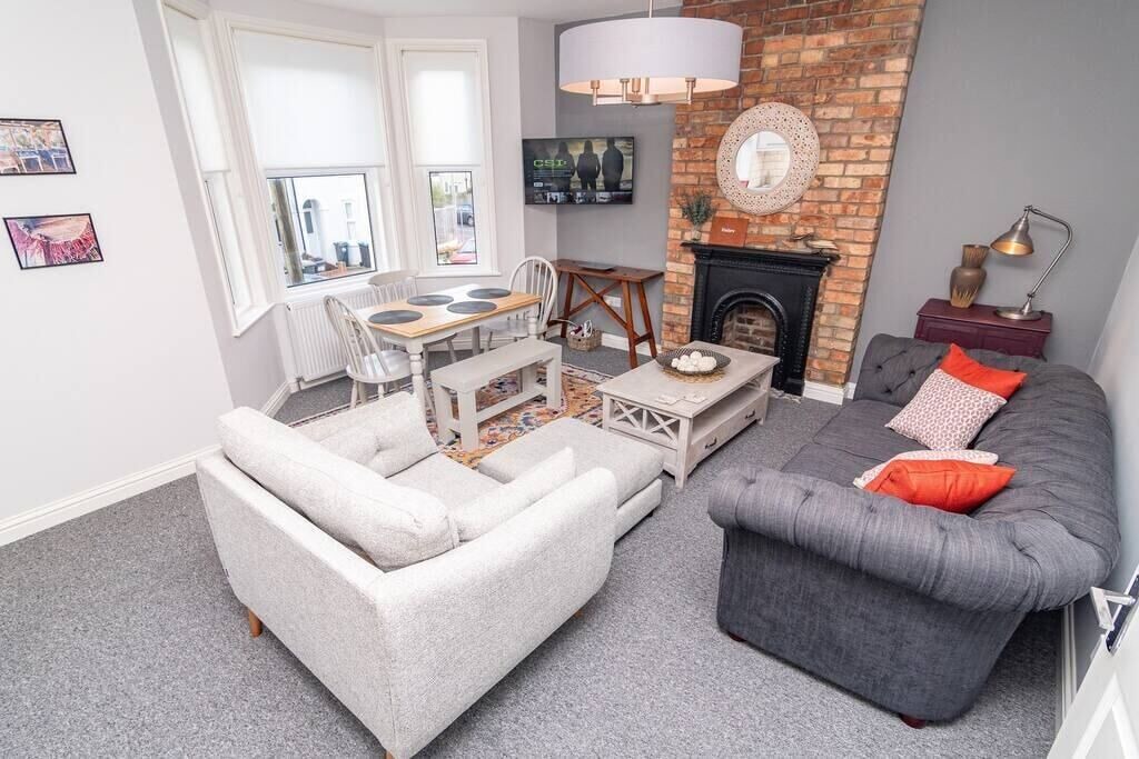 Photo of Livingroom in Boscombe