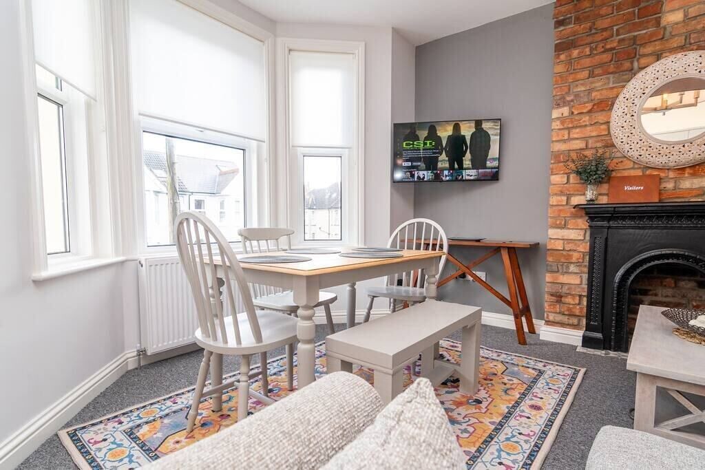 Photo of Others in Boscombe