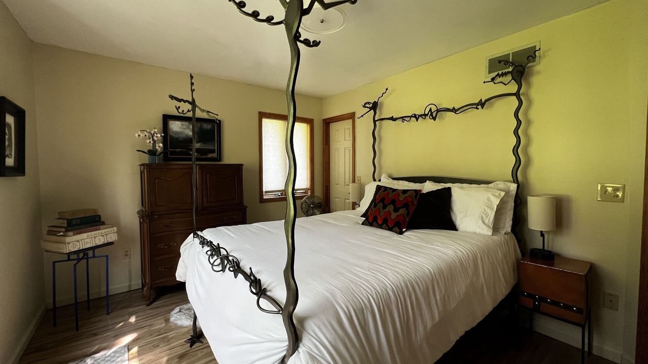 Photo of Bedroom in Sodus