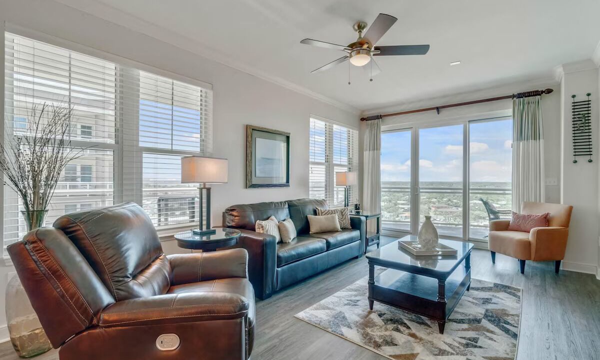 Photo of Livingroom in Daytona Beach