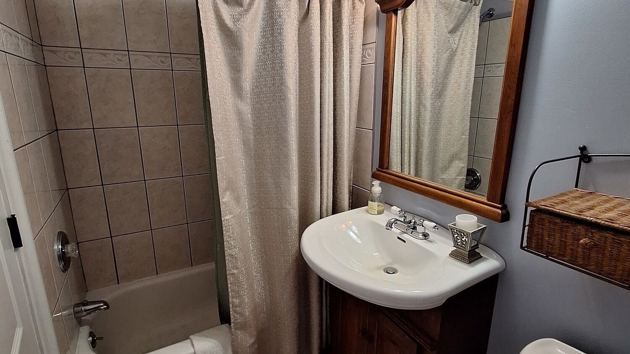 Photo of Bathroom in Talmage