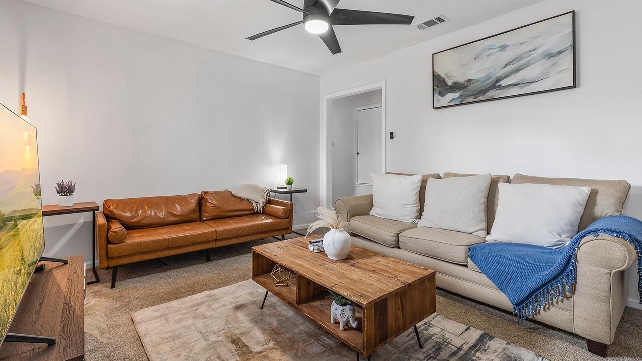 Photo of Livingroom in Sherwood