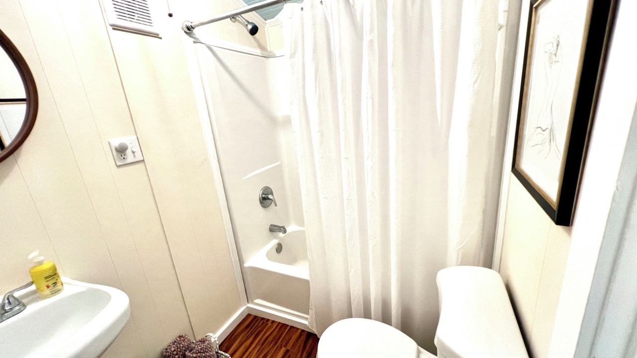 Photo of Bathroom in Natchez