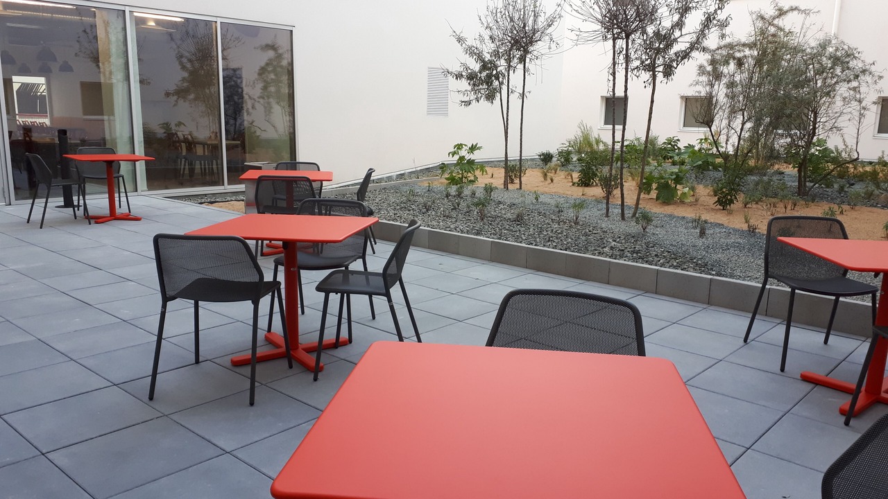 Photo of Patio Balcony in Republique - Les Ponts