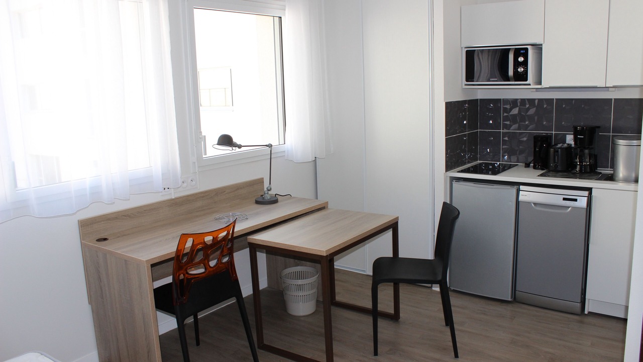 Photo of Bedroom in Republique - Les Ponts