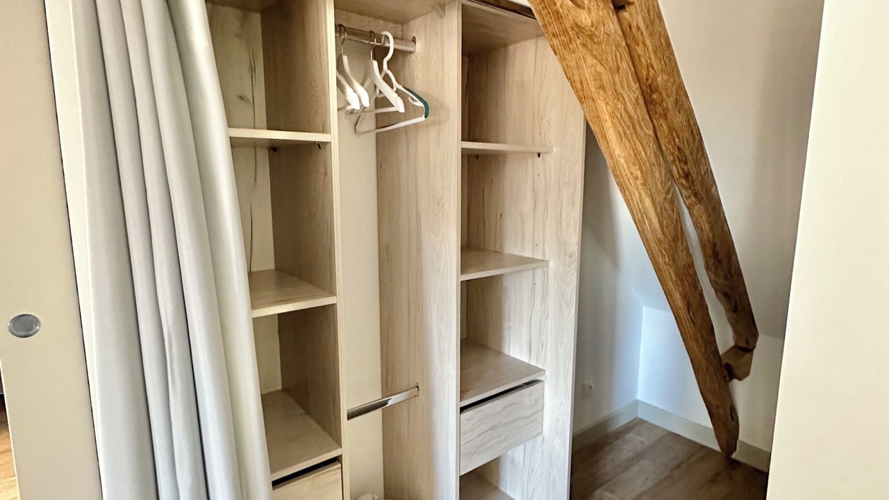 Photo of Others in Verton