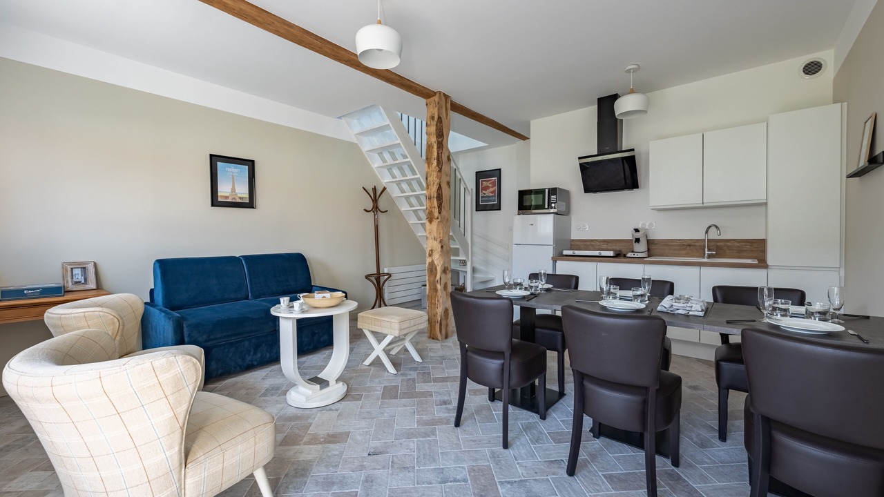 Photo of Others in Verton