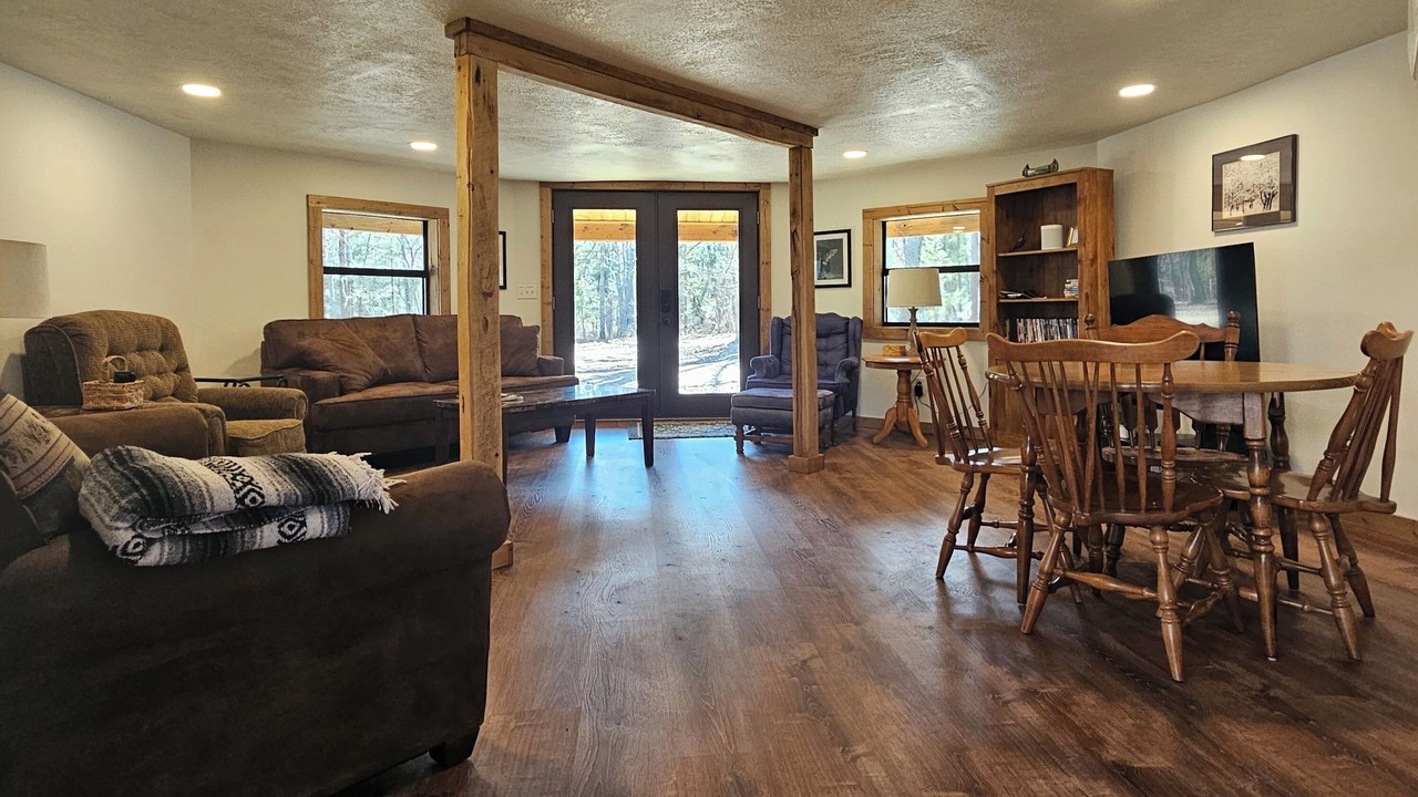 Photo of Livingroom in Dora