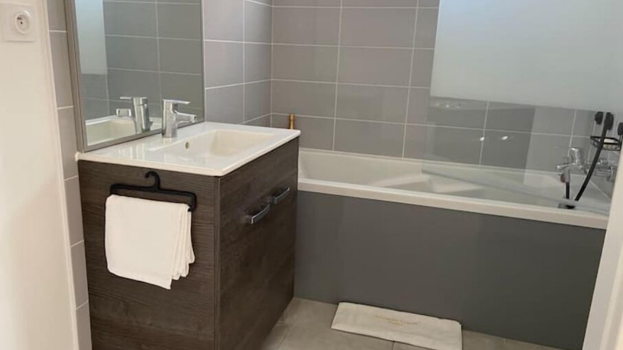 Photo of Bathroom in Lion-sur-Mer