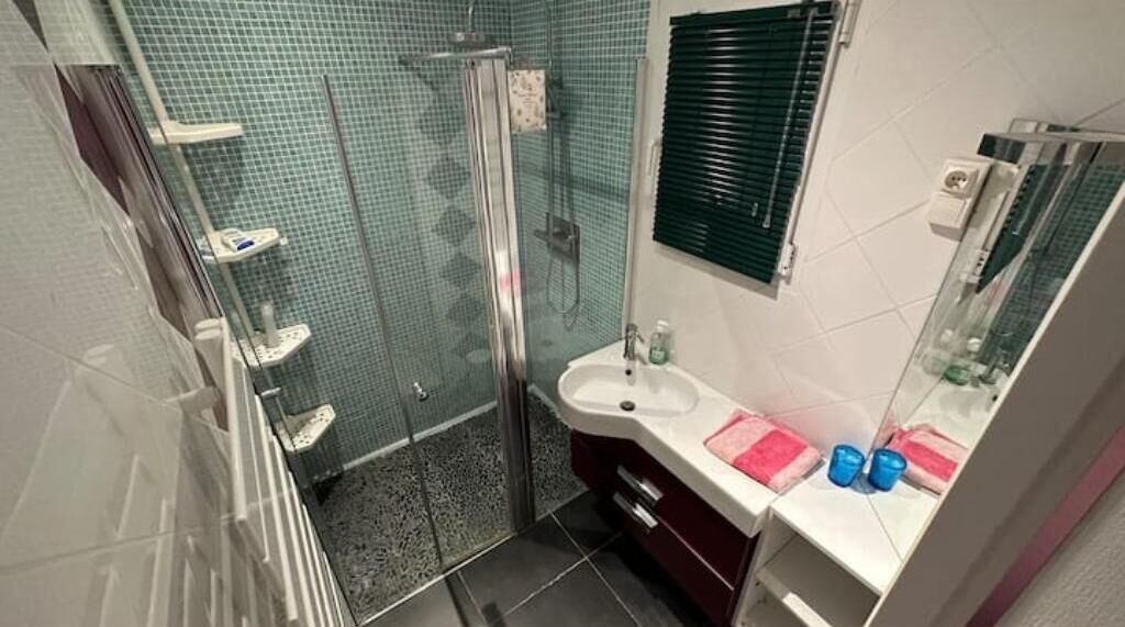 Photo of Bathroom in Sussargues