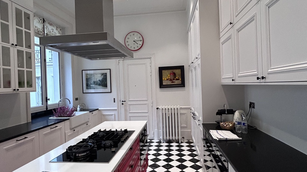 Photo of Kitchen in Quartier des Invalides