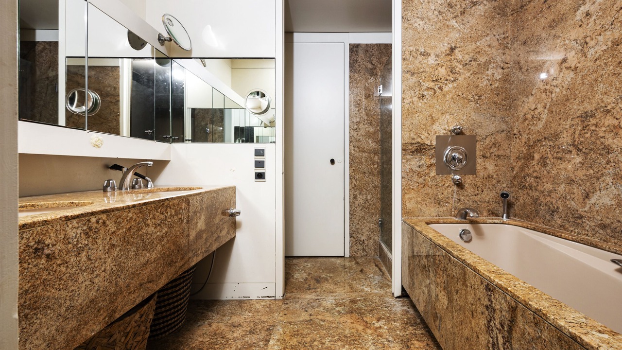 Photo of Bathroom in Grenelle