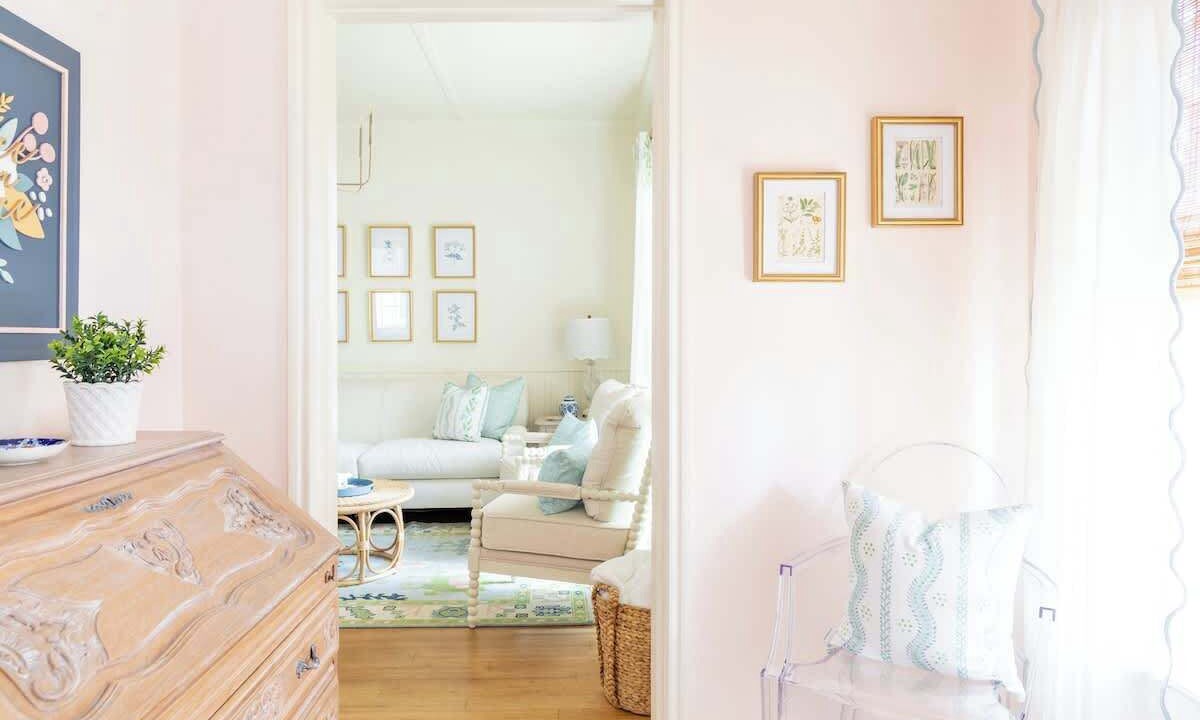Photo of Livingroom in La Grange