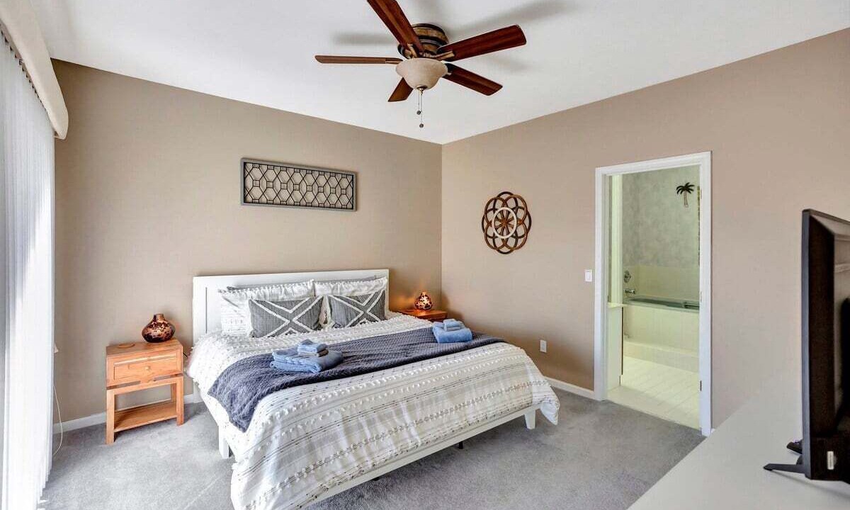 Photo of Bedroom in Salem