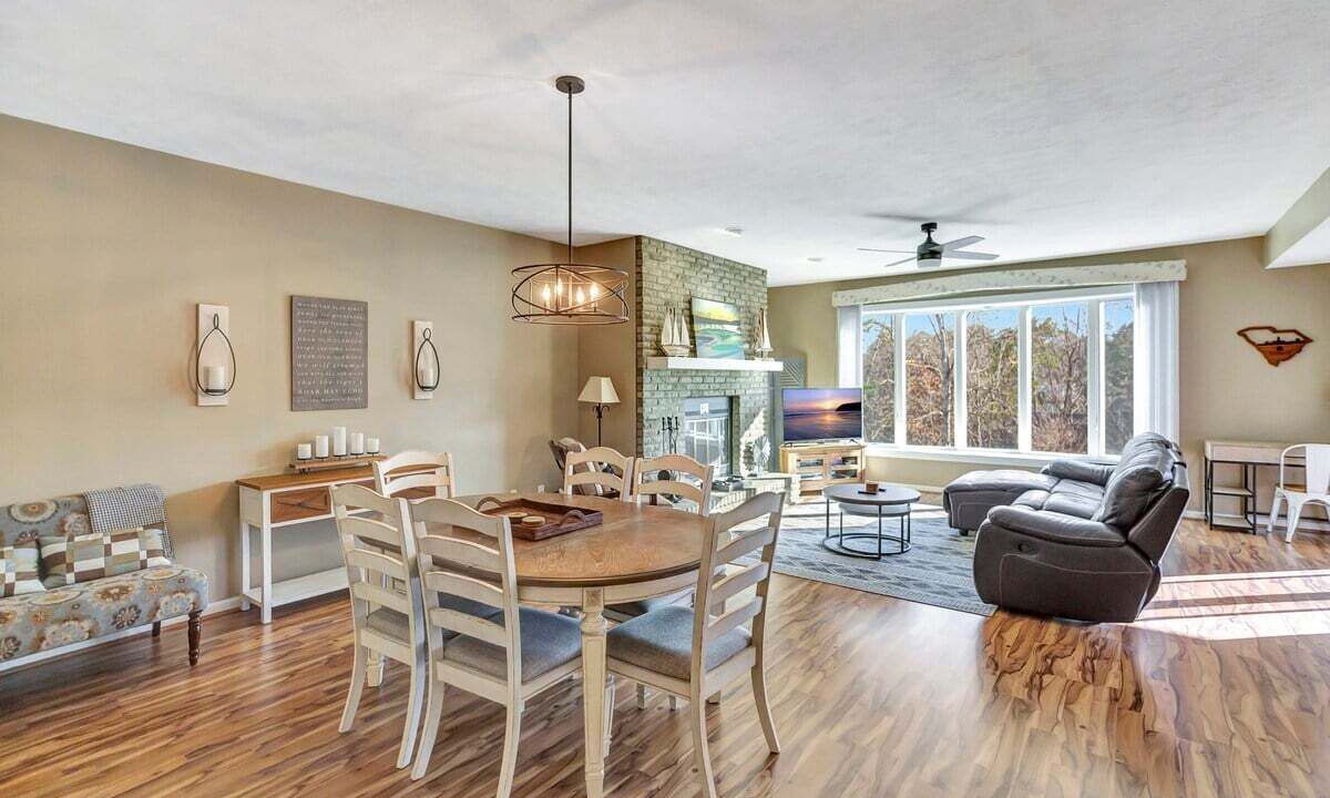 Photo of Livingroom in Salem