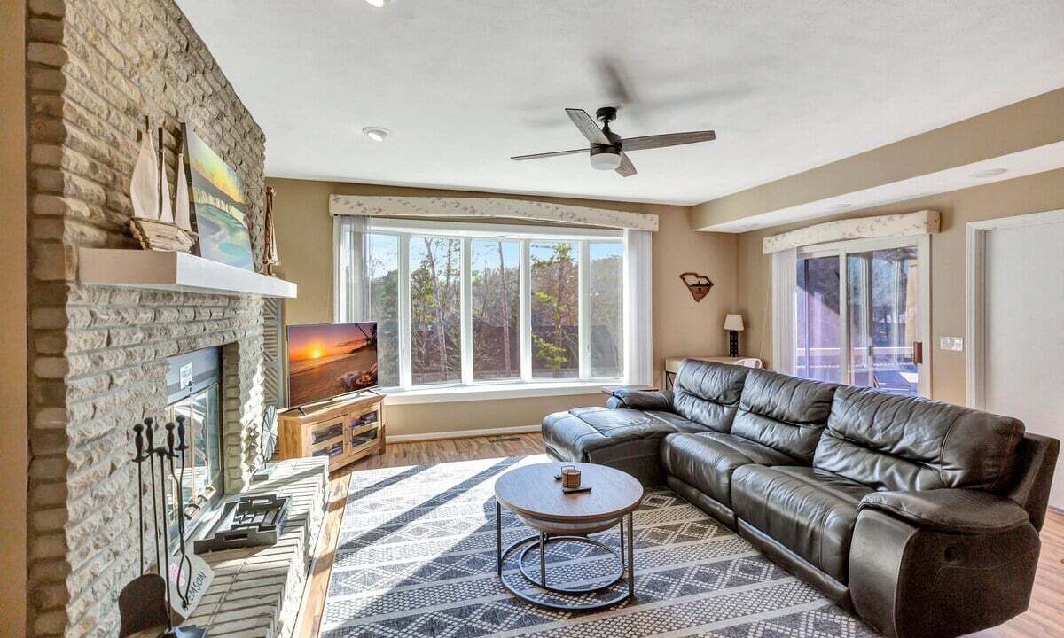 Photo of Livingroom in Salem