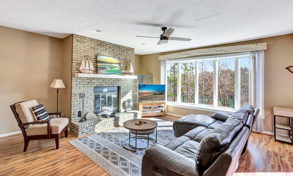 Photo of Livingroom in Salem