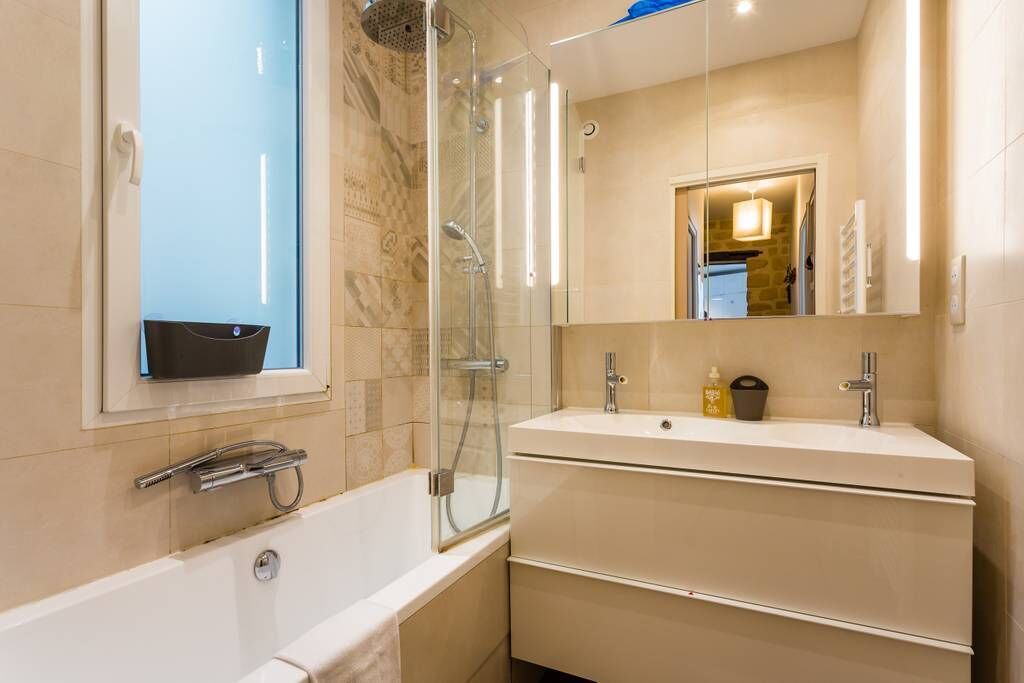 Photo of Bathroom in Montmartre