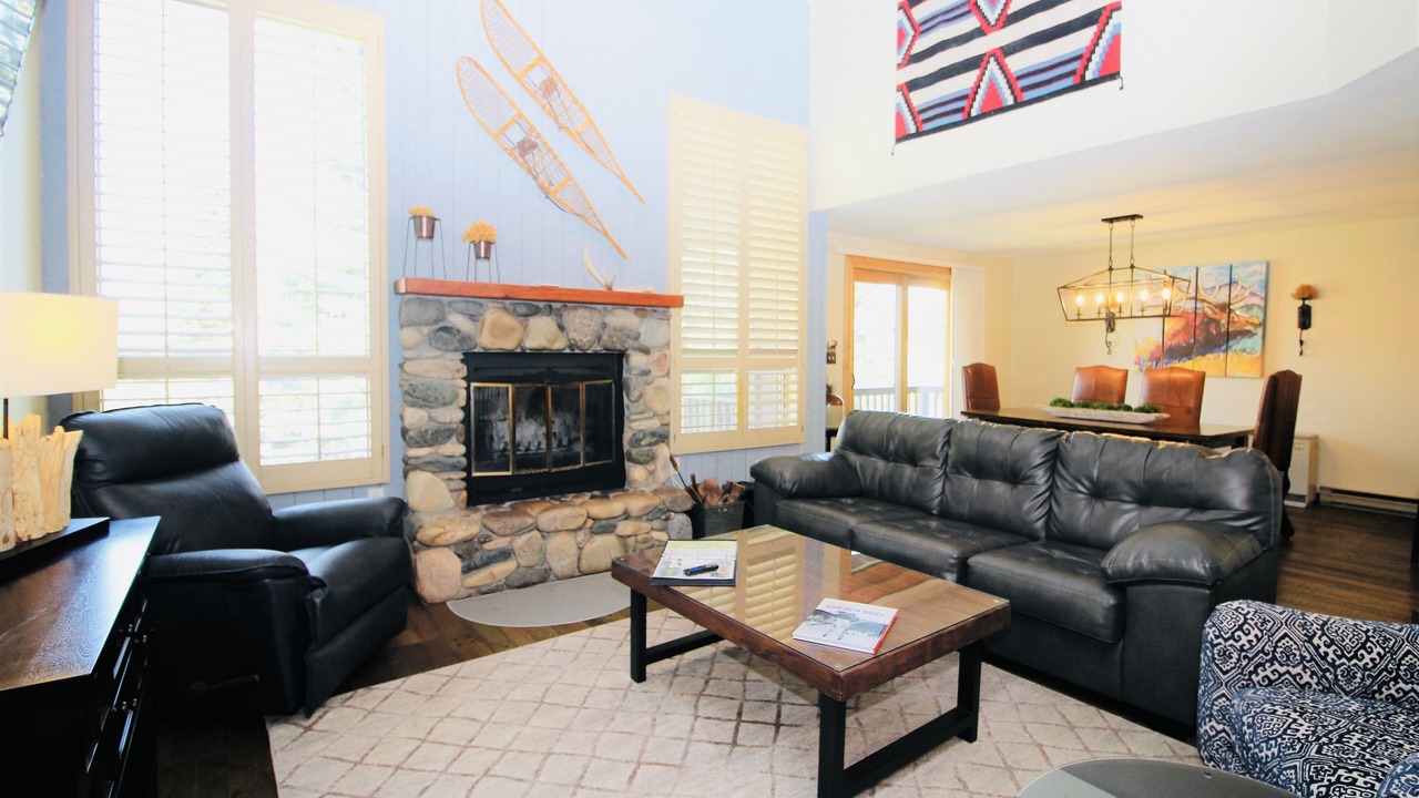 Photo of Livingroom in Purgatory