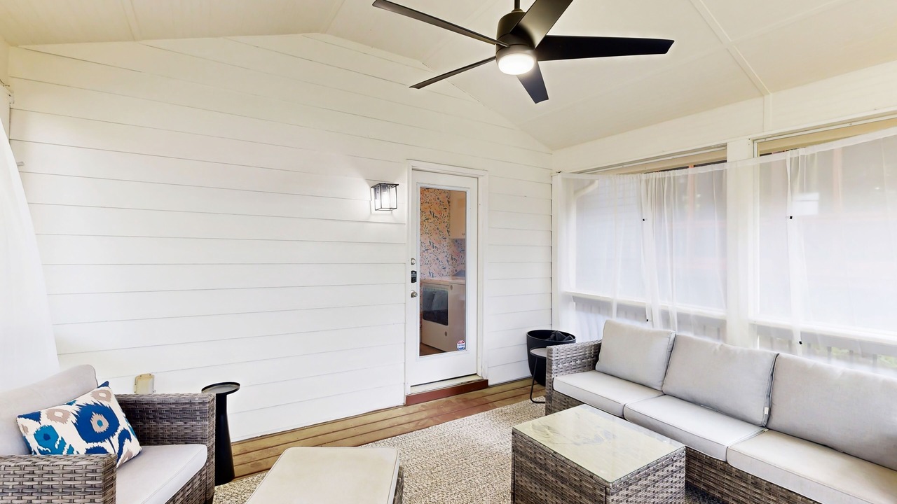 Photo of Livingroom in Loring Heights
