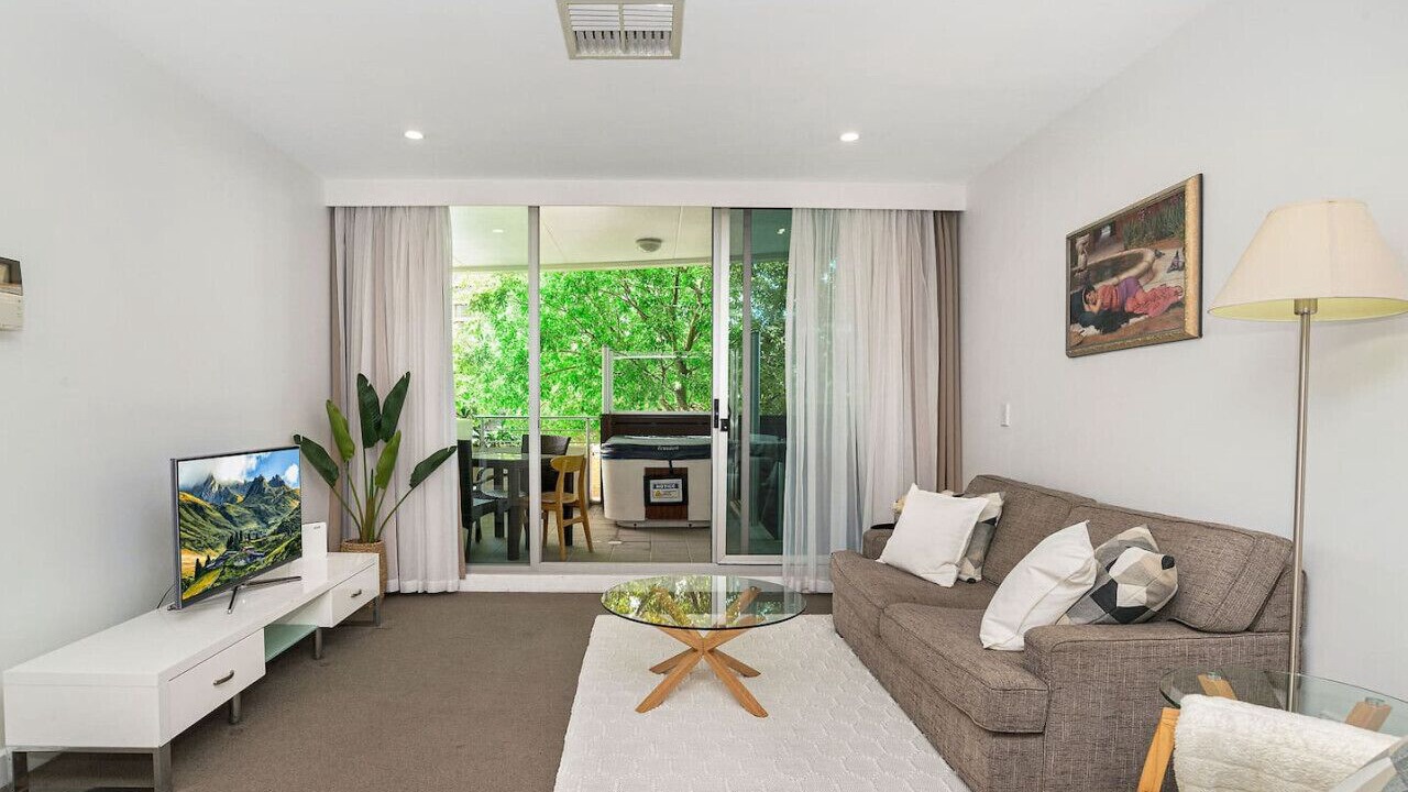 Photo of Livingroom in Glenelg