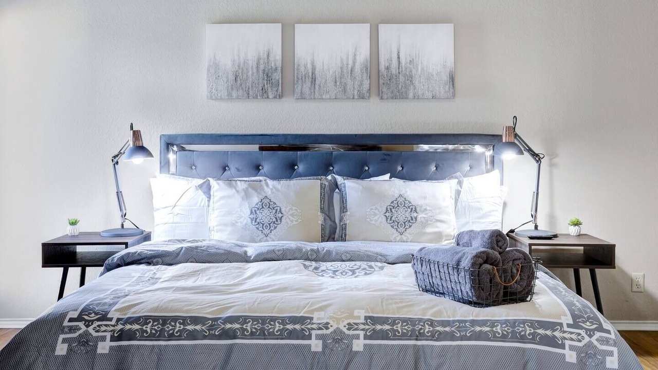 Photo of Bedroom in Riverbend of Camino Real
