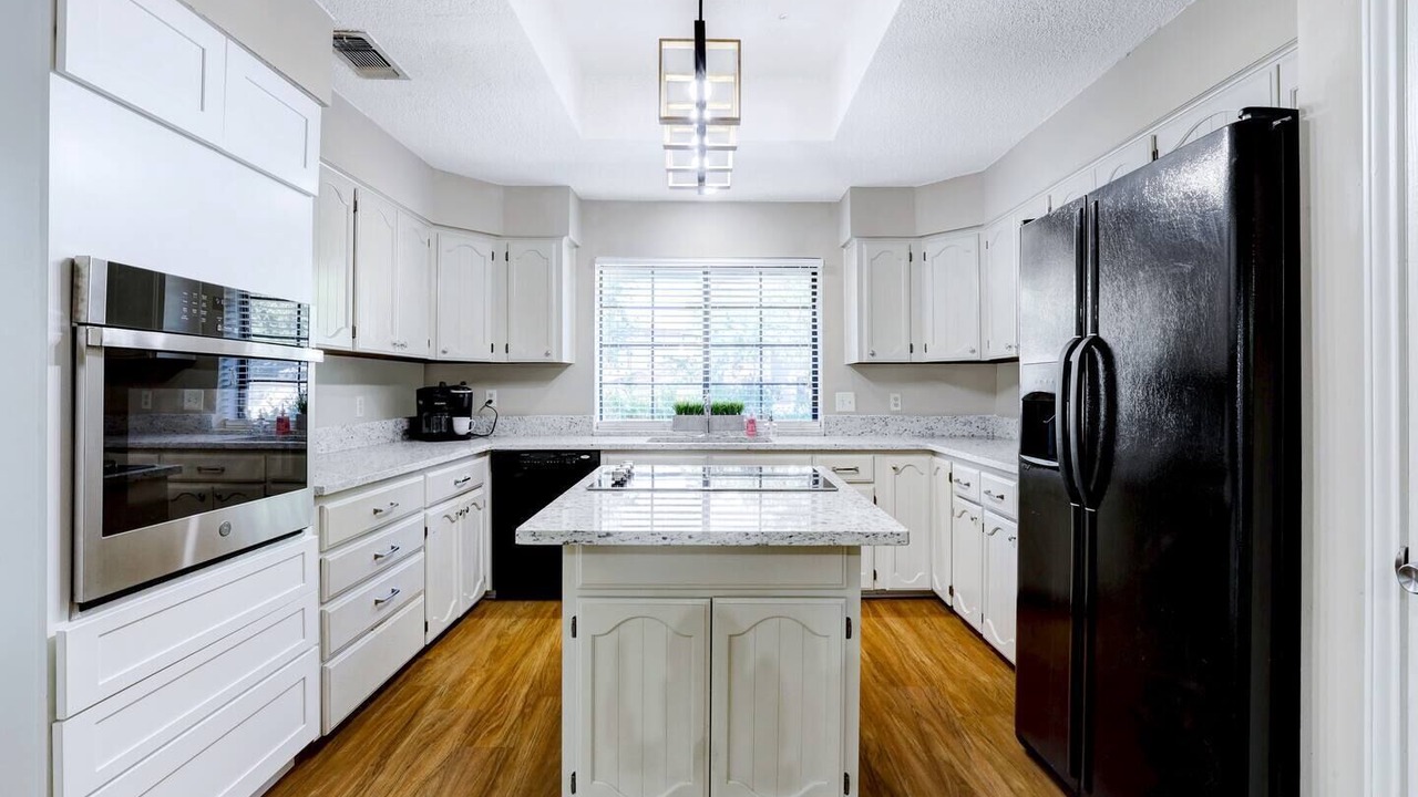 Photo of Kitchen in Riverbend of Camino Real