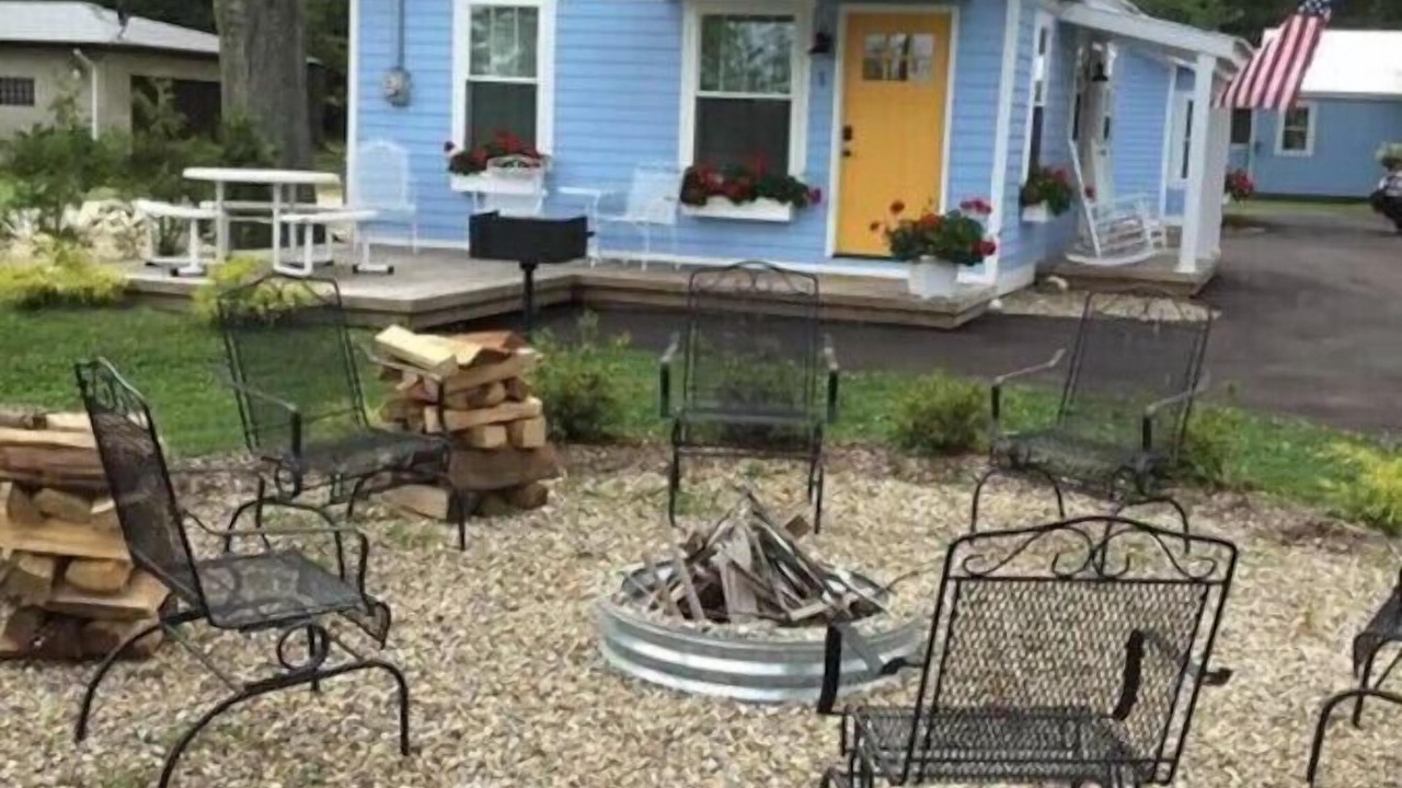 Photo of Patio Balcony in Paw Paw Lake