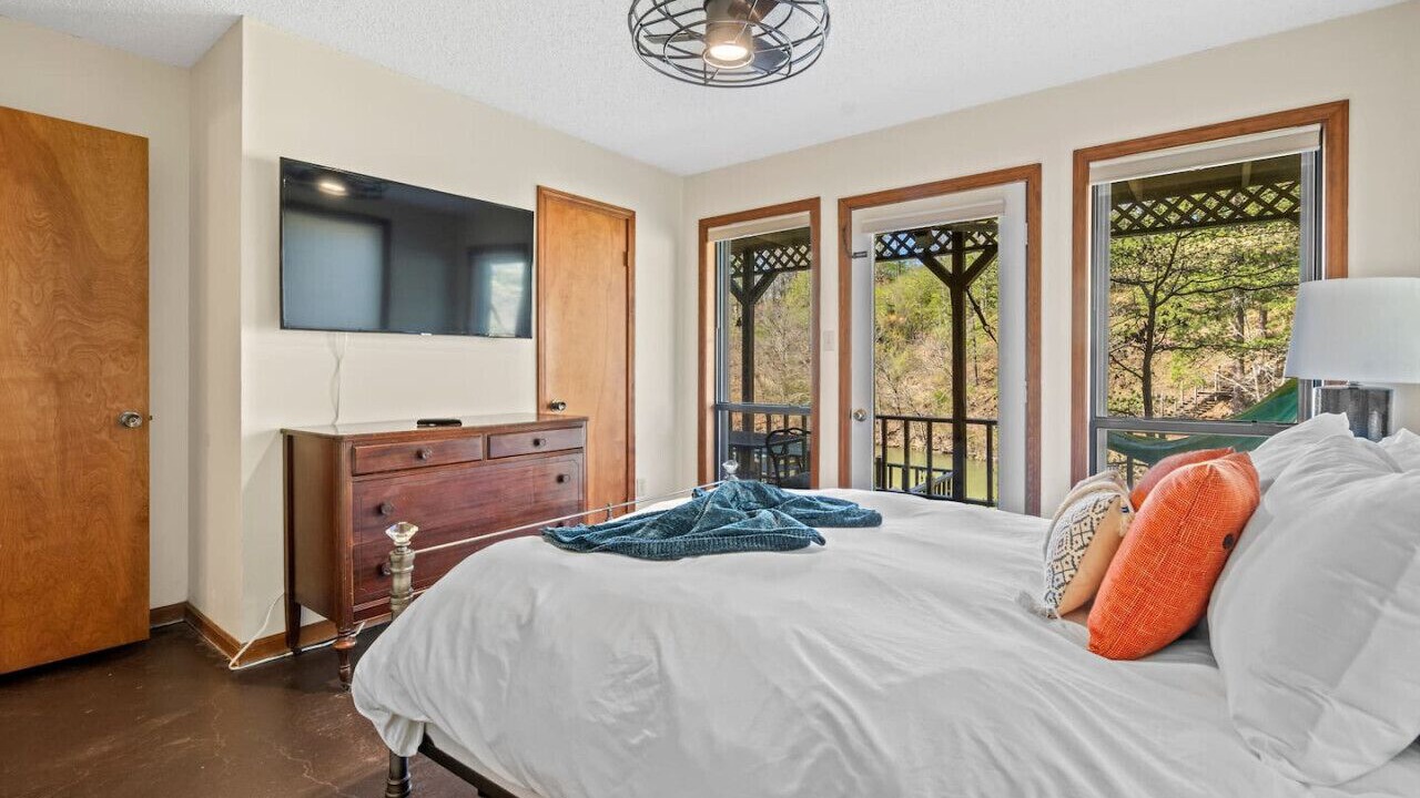 Photo of Bedroom in Jones Mills