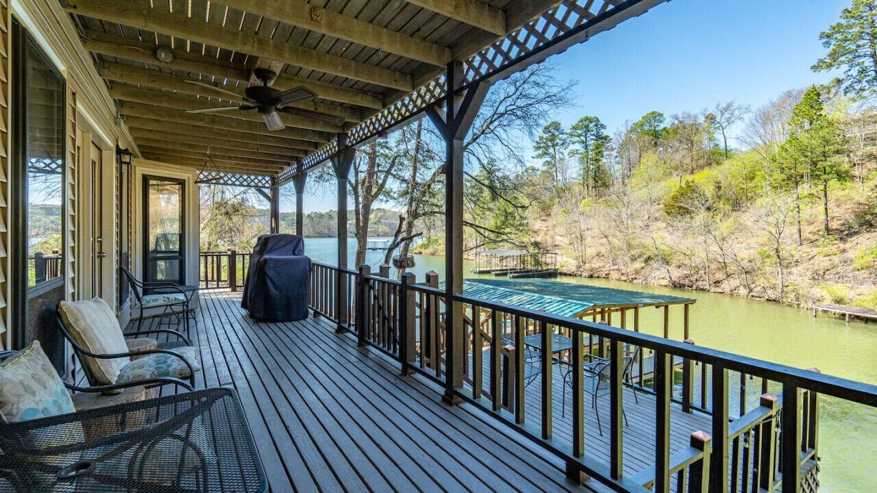 Photo of Patio Balcony in Jones Mills