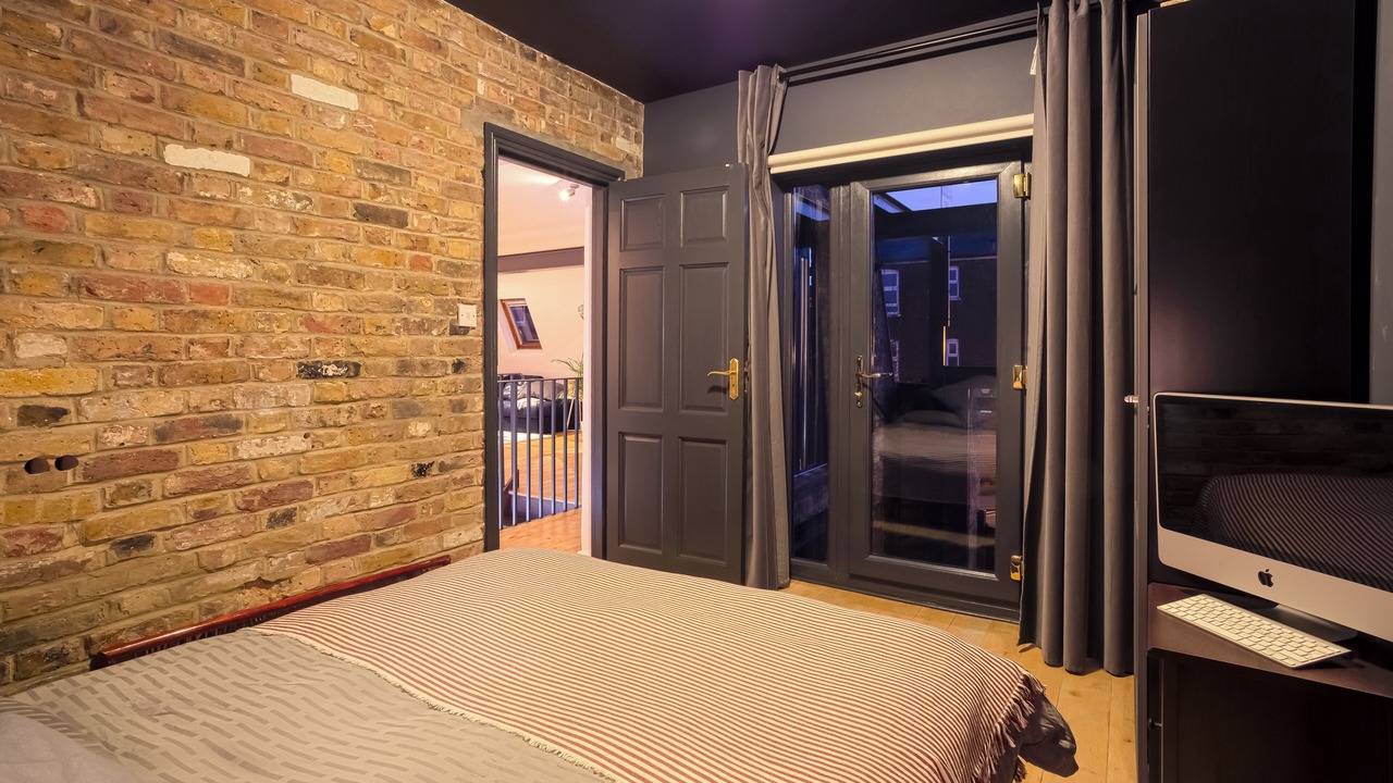 Photo of Bedroom in Clapton