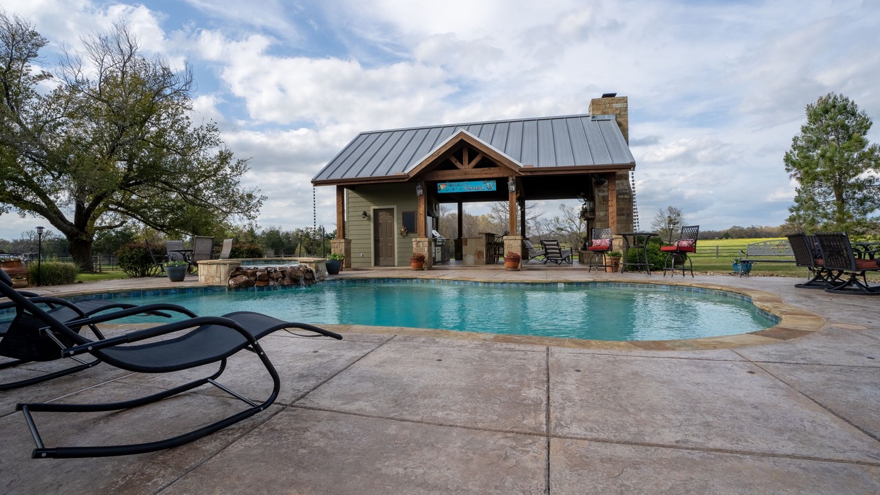 Photo of Outdoor in Sulphur Springs